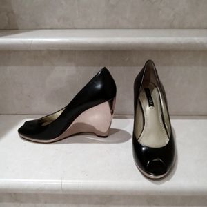 New Nine West Metallic Open Toe Wedges, 7.5M